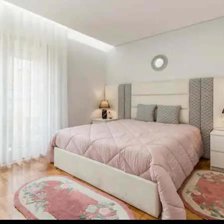 アパート Modern 3bedroom By Metro Easy To Porto ヴィラ・ノヴァ・デ・ガイア