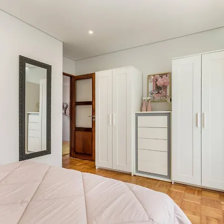 Modern 3bedroom By Metro Easy To Porto ヴィラ・ノヴァ・デ・ガイア