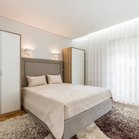 Modern 3bedroom By Metro Easy To Porto
