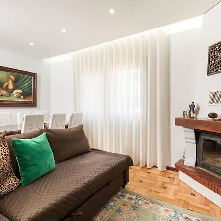 Modern 3bedroom By Metro Easy To Porto ヴィラ・ノヴァ・デ・ガイア