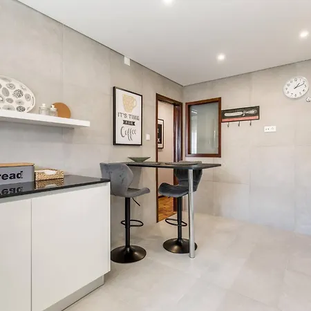Modern 3bedroom By Metro Easy To Porto * Vila Nova de Gaia