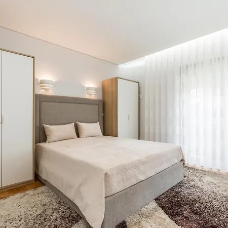 Apartment Modern 3bedroom By Metro Easy To Porto *