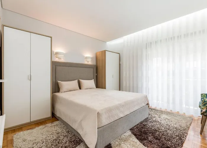 Modern 3bedroom By Metro Easy To Porto